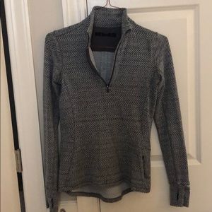 Lululemon grey half zip pullover Size 6